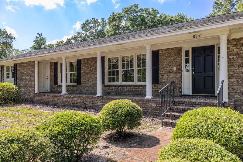 834 Robert E Lee Blvd, Charleston, SC 29412