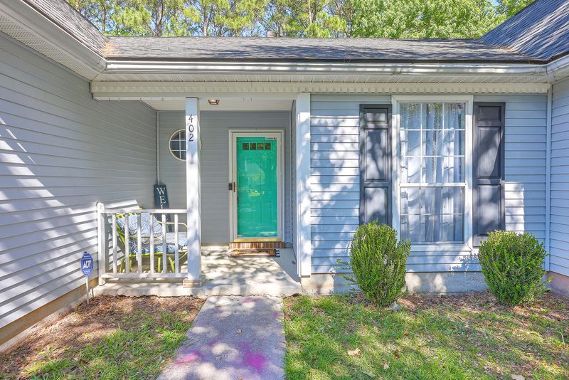 402 Drayton Ct, Summerville, SC 29483