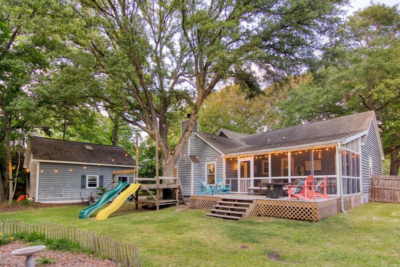 1128 Clapper Ct, Mount Pleasant, SC 29464