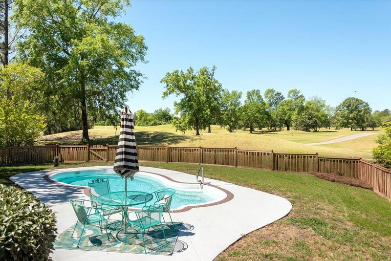 743 Hamlet Cir, Goose Creek, SC 29445