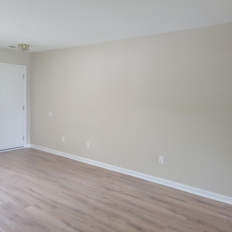 8684 Grassy Oak Trl, North Charleston, SC 29420