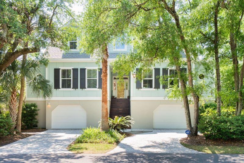202 W Indian Ave, Folly Beach, SC 29439