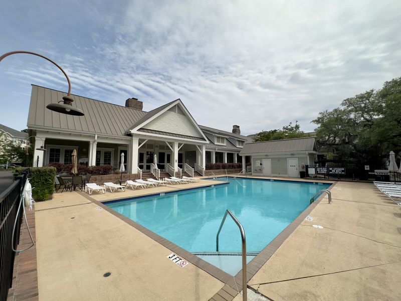 2244 Ashley Crossing Dr #411, Charleston, SC 29414