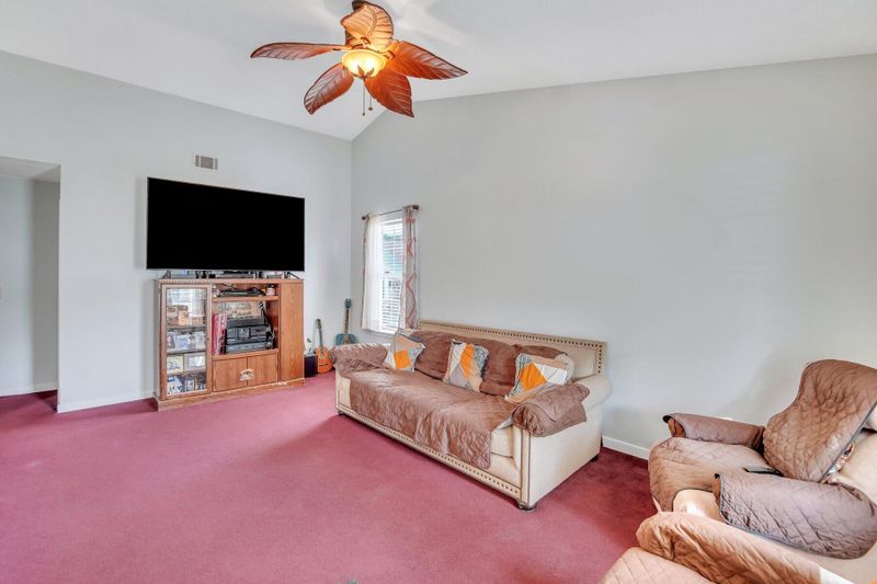 114 Cambridge Rd, Summerville, SC 29486