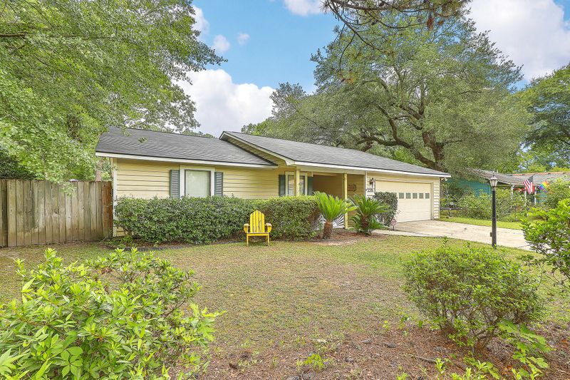 2318 Assembly Dr, Charleston, SC 29414