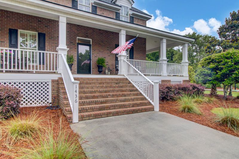 1436 Madison Ct, Mount Pleasant, SC 29466