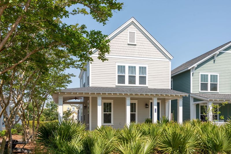 240 Summers Dr, Summerville, SC 29485