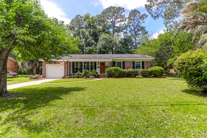 417 Betsy Rd, Charleston, SC 29407
