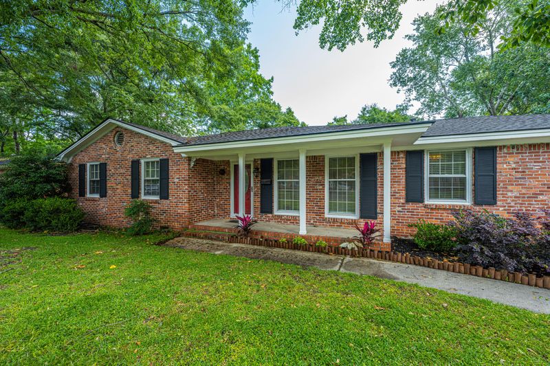 5914 Willard Dr, Hanahan, SC 29410