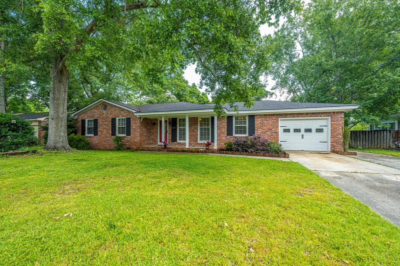 5914 Willard Dr, Hanahan, SC 29410