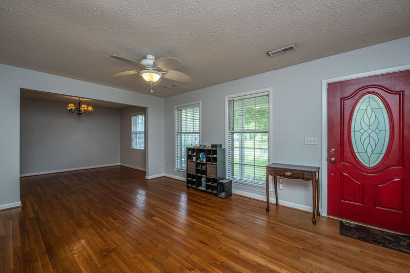 5914 Willard Dr, Hanahan, SC 29410