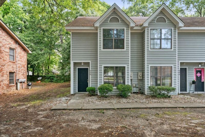 908 Sea Gull Dr, Mount Pleasant, SC 29464