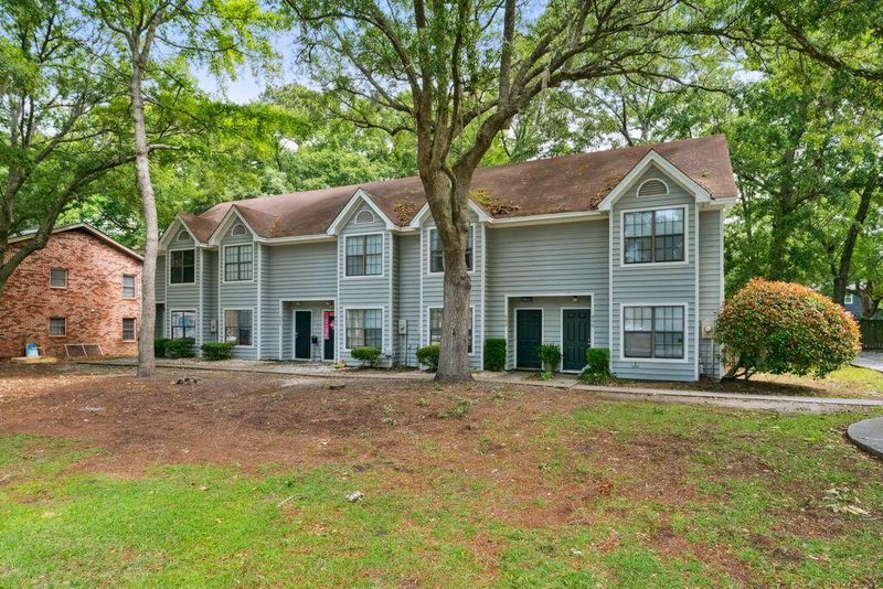 908 Sea Gull Dr, Mount Pleasant, SC 29464
