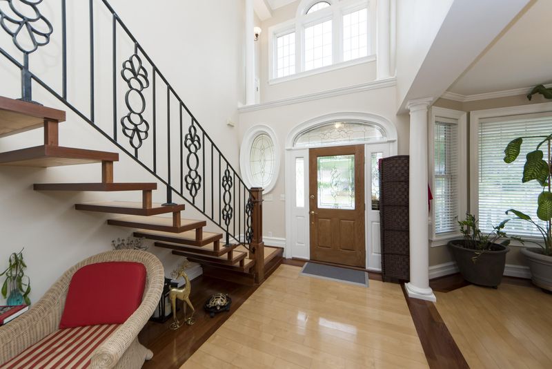 8605 Woodland Walk, North Charleston, SC 29420