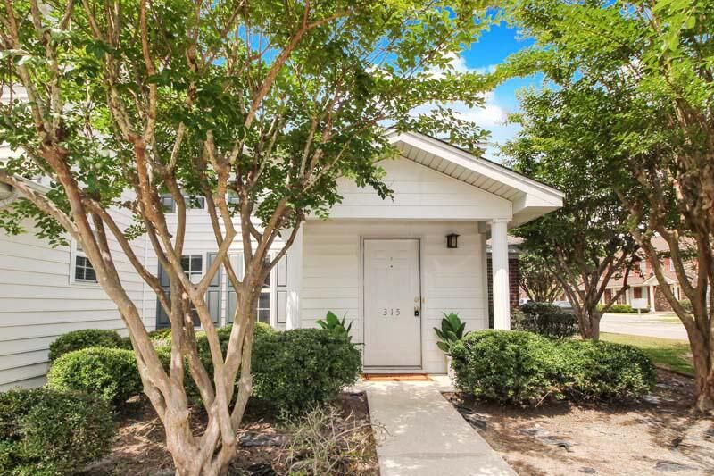 315 Amberwood Dr, Summerville, SC 29483