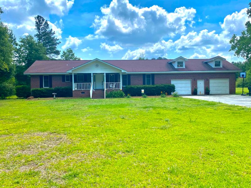 130 Murphy Ln, Moncks Corner, SC 29461