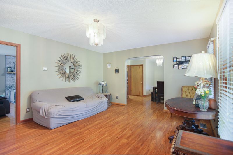 130 Murphy Ln, Moncks Corner, SC 29461
