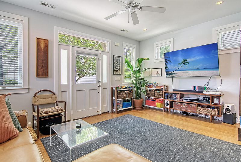 8 Fields Pl, Charleston, SC 29403