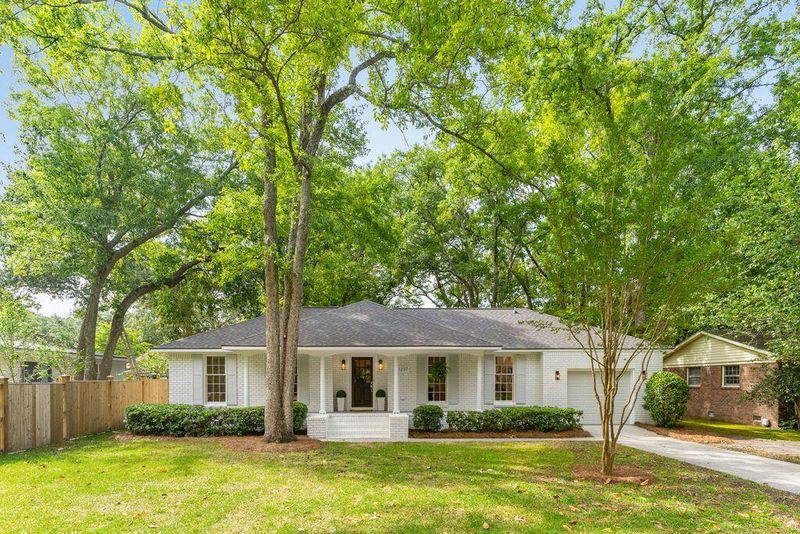 1237 Oldwanus Dr, Mount Pleasant, SC 29464