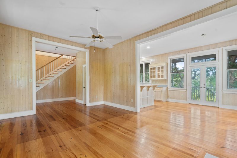 2 Seagrass Ln, Isle Of Palms, SC 29451