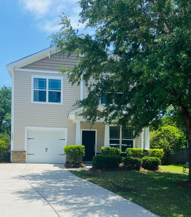 1228 Tambourine Ct, Mount Pleasant, SC 29466