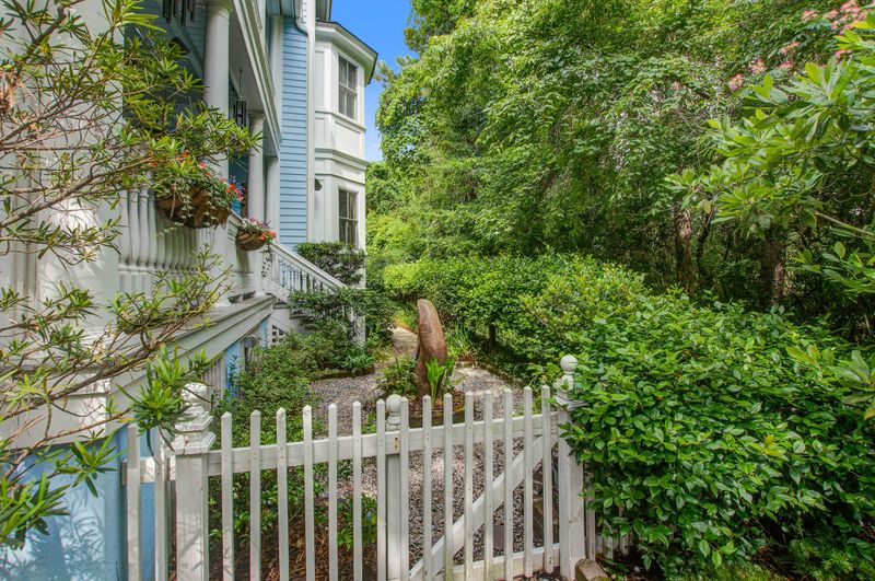 249 Ponsbury Rd, Mount Pleasant, SC 29464