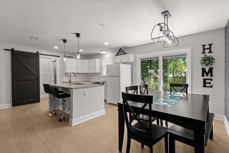 103 E Walnut Cir, Summerville, SC 29485