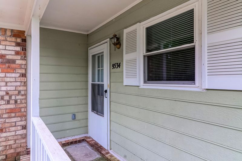 9534 S Cardinal Dr, Ladson, SC 29456