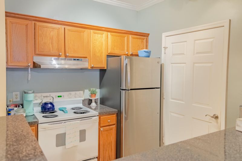 45 Sycamore Ave #1211, Charleston, SC 29407