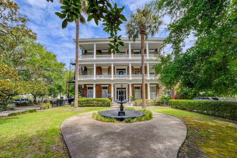 202 Ashley Ave #D, Charleston, SC 29403