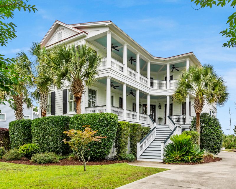 273 River Oak Dr, Mount Pleasant, SC 29464