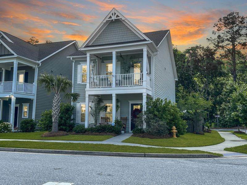 1678 Emmets Rd, Johns Island, SC 29455