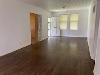 2667 Lawrence St, North Charleston, SC 29405
