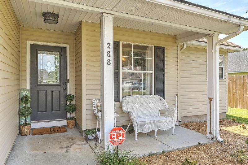 288 Hastings Dr, Goose Creek, SC 29445