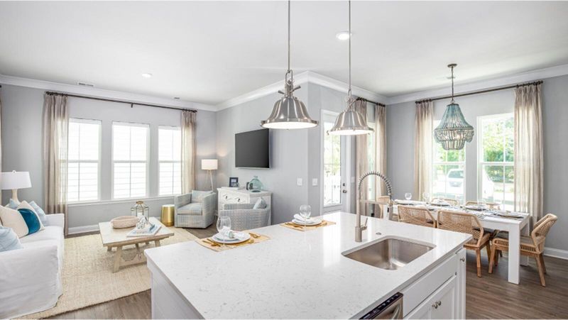 125 Ashworth Dr, Summerville, SC 29486