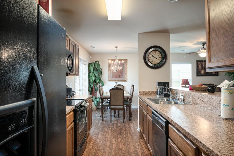 304 Salkahatchie St, Summerville, SC 29485