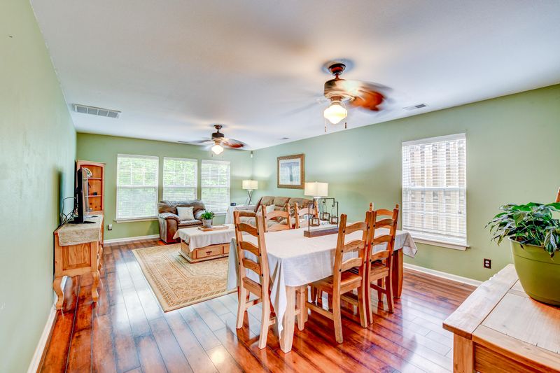 1419 Saratoga Ct, North Charleston, SC 29420