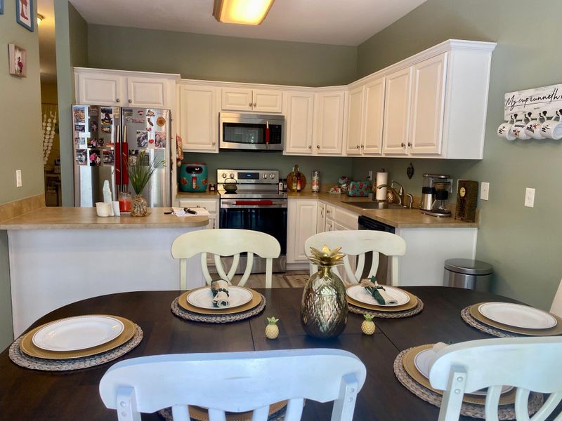221 Grand Oaks Dr, Ladson, SC 29456