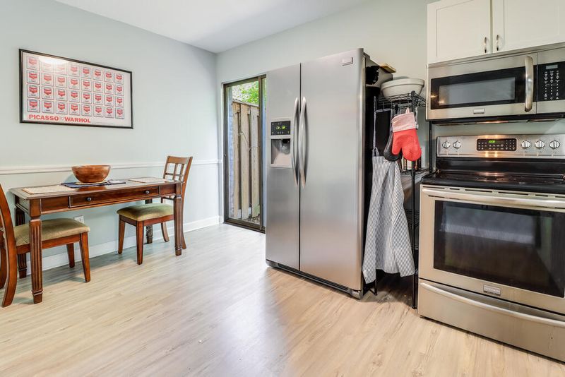 507 Stinson Dr #G 10, Charleston, SC 29407
