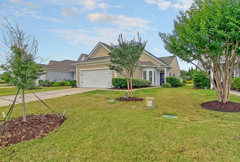 208 Waterfront Park Dr, Summerville, SC 29486