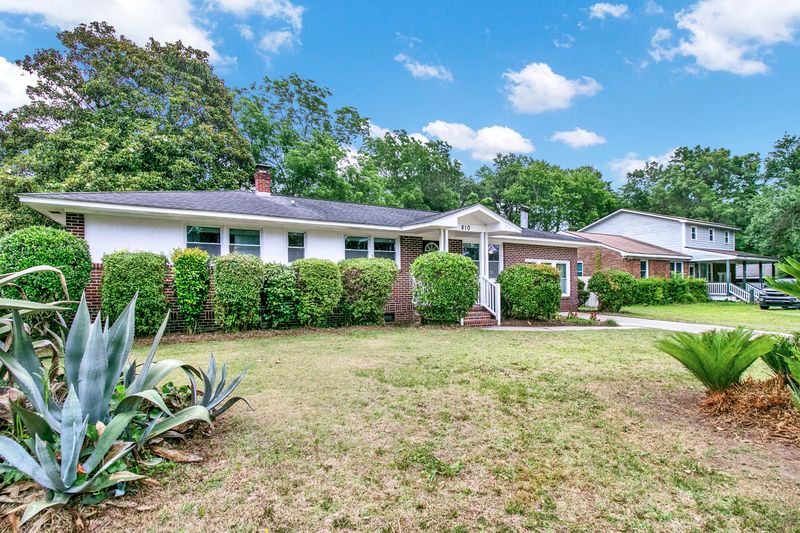 810 Dills Bluff Rd, Charleston, SC 29412