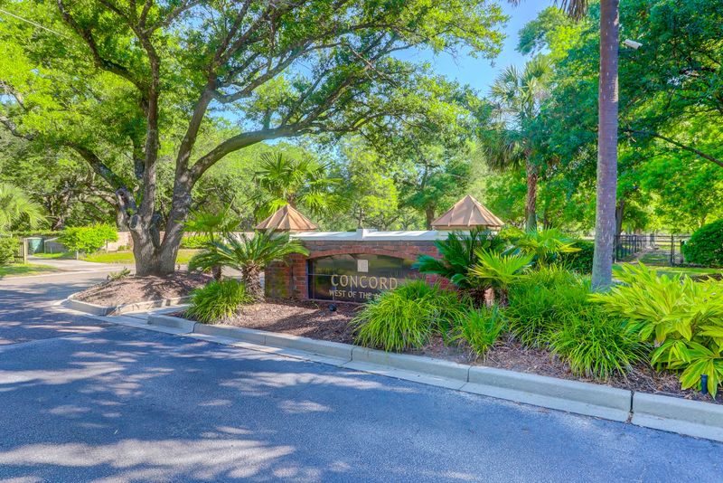 45 Sycamore Ave #426, Charleston, SC 29407
