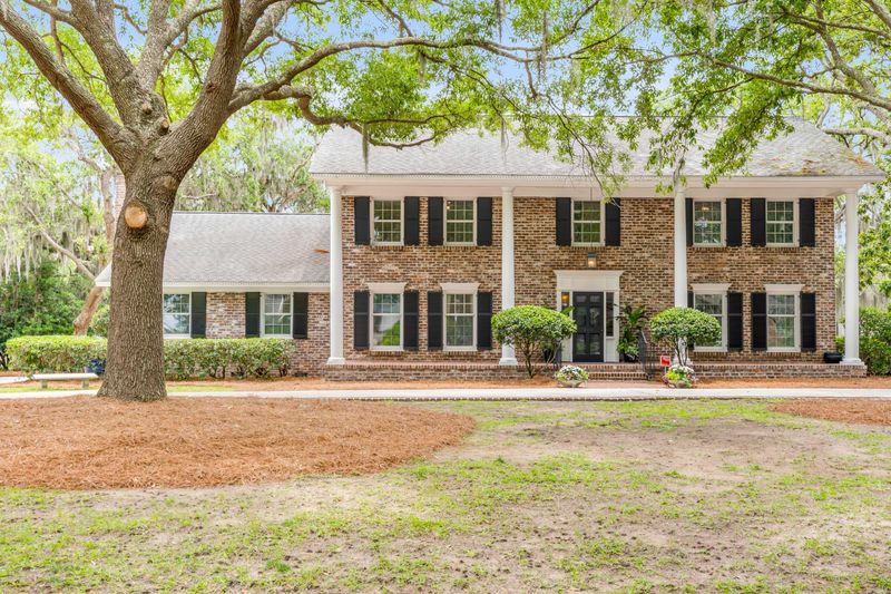 225 Wandolea Dr, Mount Pleasant, SC 29464