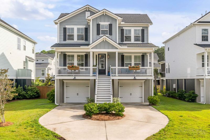 527 Amalie Farms Dr, Wando, SC 29492