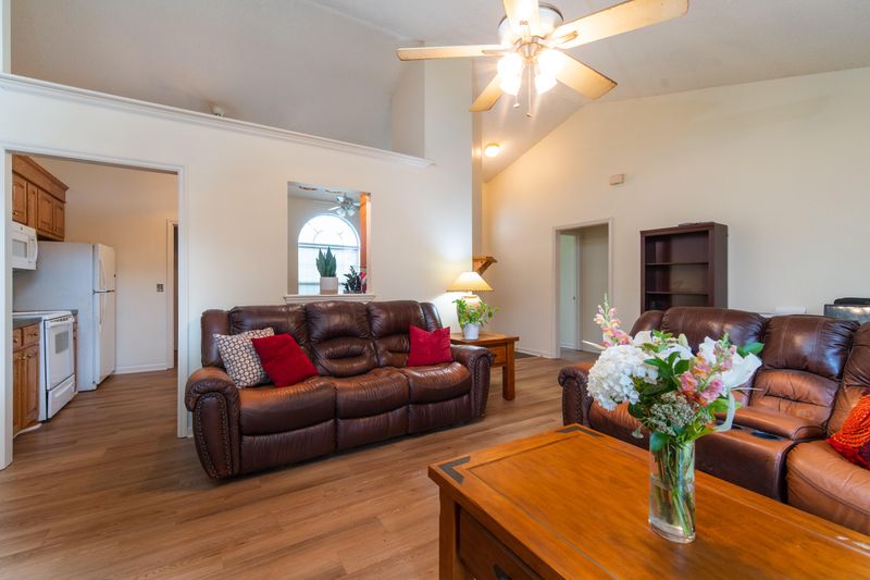 213 Windsor Mill Rd, Goose Creek, SC 29445