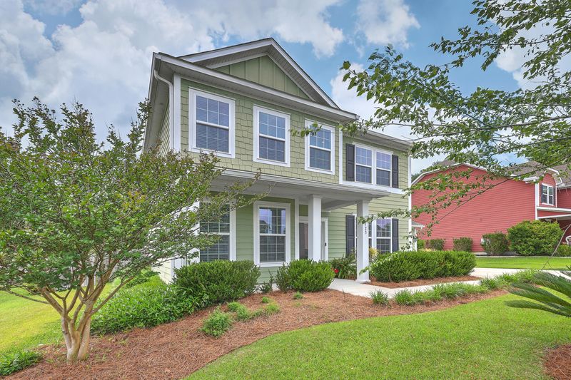 123 Stagecoach Ln, Summerville, SC 29483