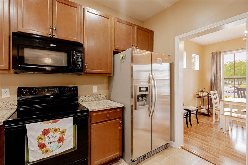 247 Old Savannah Dr, Goose Creek, SC 29445