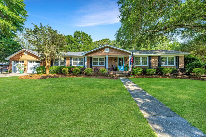 731 London Dr, Charleston, SC 29412