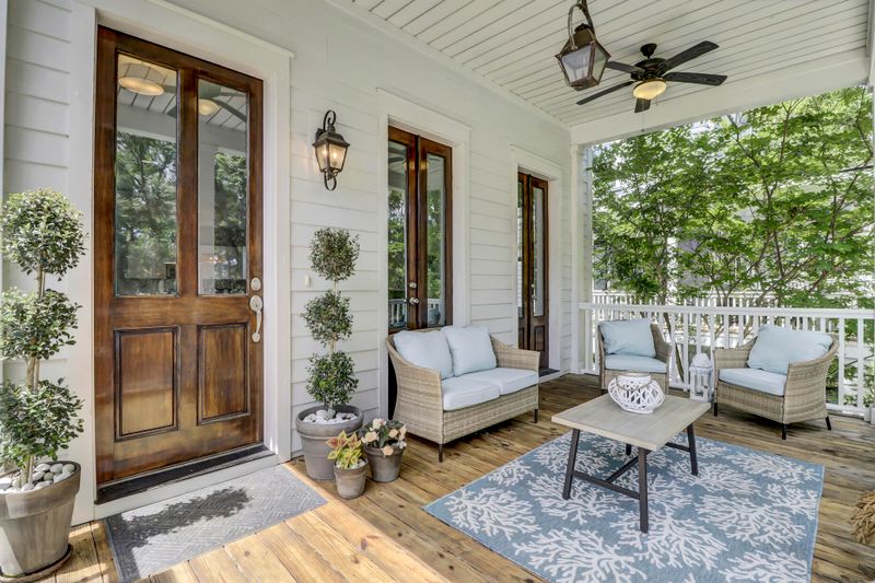 1454 Eutaw Battalion Dr, Charleston, SC 29412