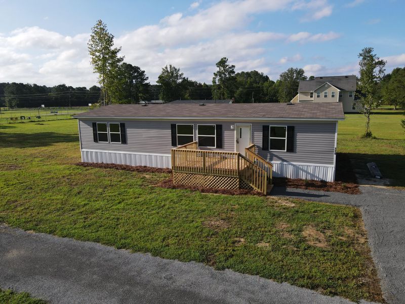 114 Backhall Rd, Saint Stephen, SC 29479